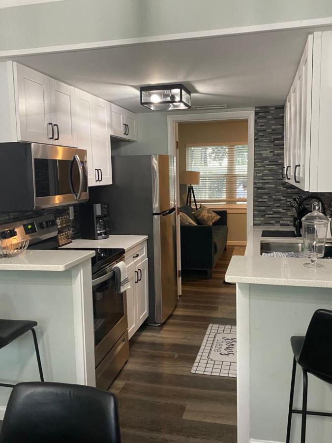 Hhi Homes- Newly Renovated Cozy Modern Pet-Friendly Villa-Ideal Location Хилтън Хед Айлънд Екстериор снимка