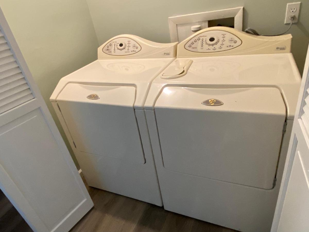Hhi Homes- Newly Renovated Cozy Modern Pet-Friendly Villa-Ideal Location Хилтън Хед Айлънд Екстериор снимка