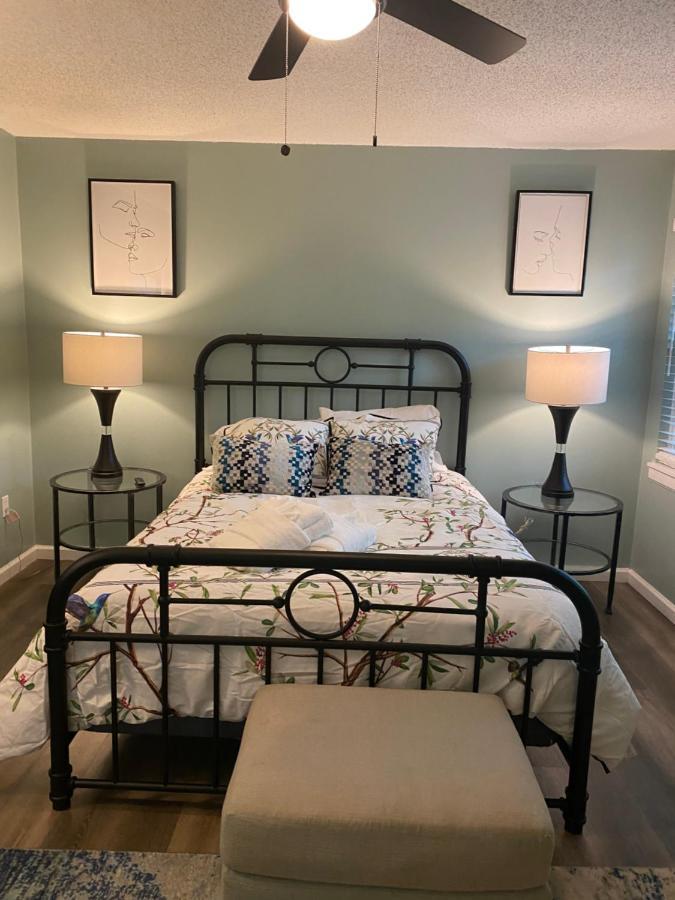Hhi Homes- Newly Renovated Cozy Modern Pet-Friendly Villa-Ideal Location Хилтън Хед Айлънд Екстериор снимка
