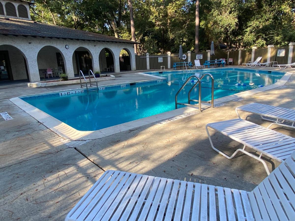 Hhi Homes- Newly Renovated Cozy Modern Pet-Friendly Villa-Ideal Location Хилтън Хед Айлънд Екстериор снимка