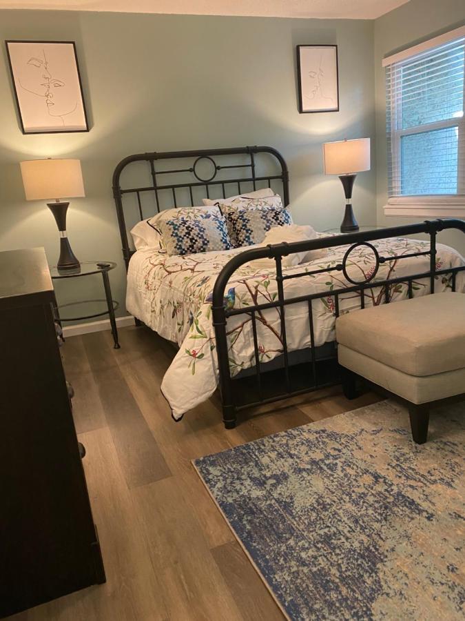 Hhi Homes- Newly Renovated Cozy Modern Pet-Friendly Villa-Ideal Location Хилтън Хед Айлънд Екстериор снимка