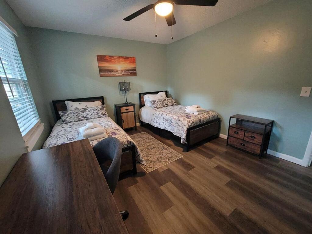Hhi Homes- Newly Renovated Cozy Modern Pet-Friendly Villa-Ideal Location Хилтън Хед Айлънд Екстериор снимка