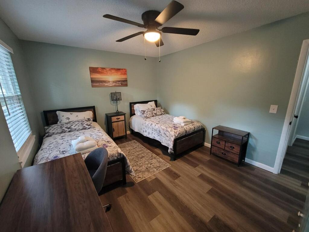 Hhi Homes- Newly Renovated Cozy Modern Pet-Friendly Villa-Ideal Location Хилтън Хед Айлънд Екстериор снимка