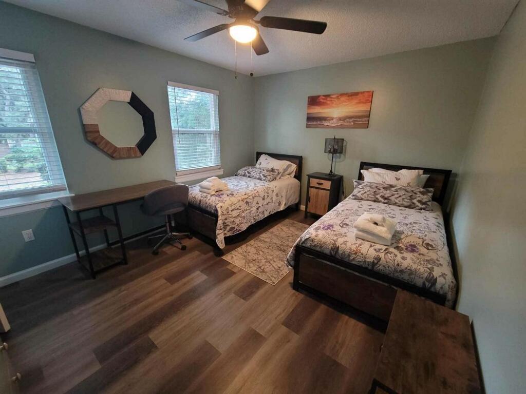 Hhi Homes- Newly Renovated Cozy Modern Pet-Friendly Villa-Ideal Location Хилтън Хед Айлънд Екстериор снимка